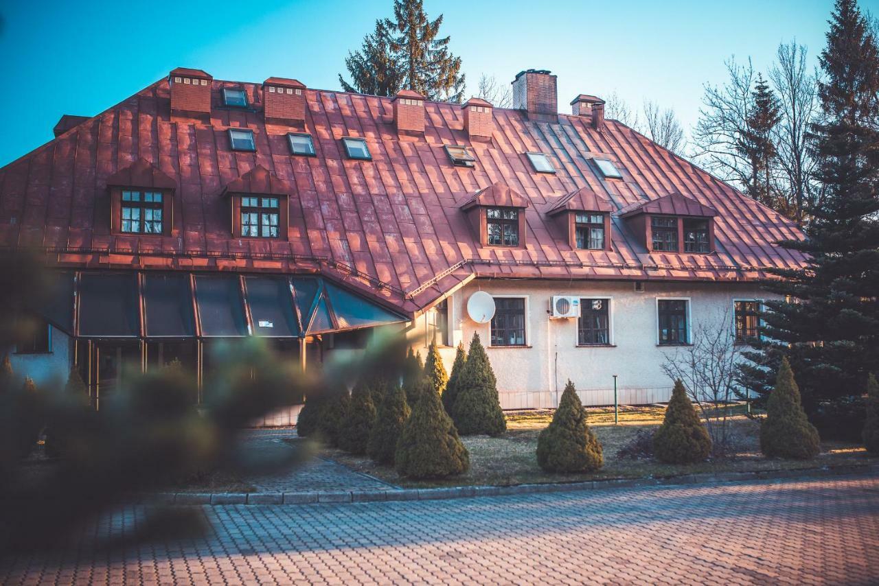 Dworek Karłów Exterior foto